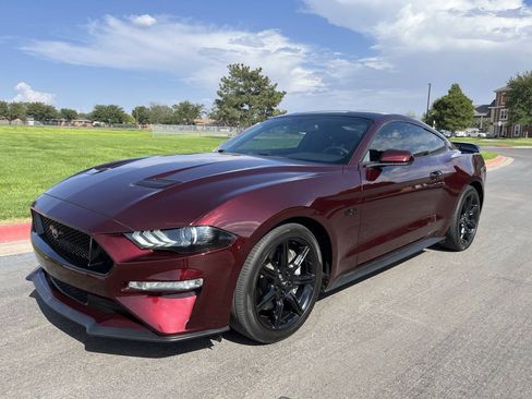 Used 2018 Ford Mustang GT w/ Black Accent Pkg RWD image 1