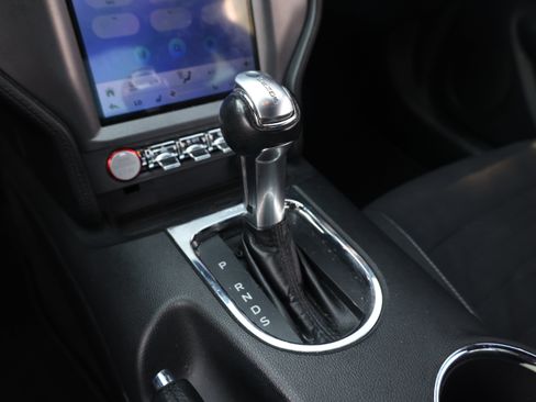 Used 2016 Ford Mustang Coupe RWD image 10