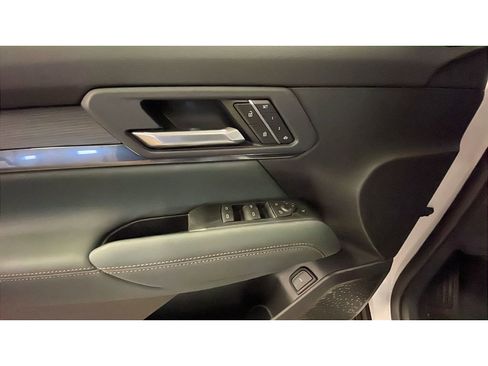 New 2026 GMC Terrain AT4 w/ Convenience Package III image 9