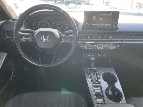 Used 2022 Honda Civic EX image 4