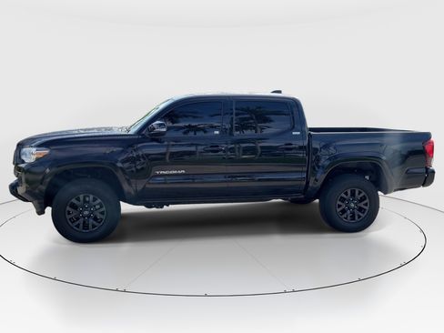 Certified 2023 Toyota Tacoma SR5 w/ Technology Package AWD/4WD image 4