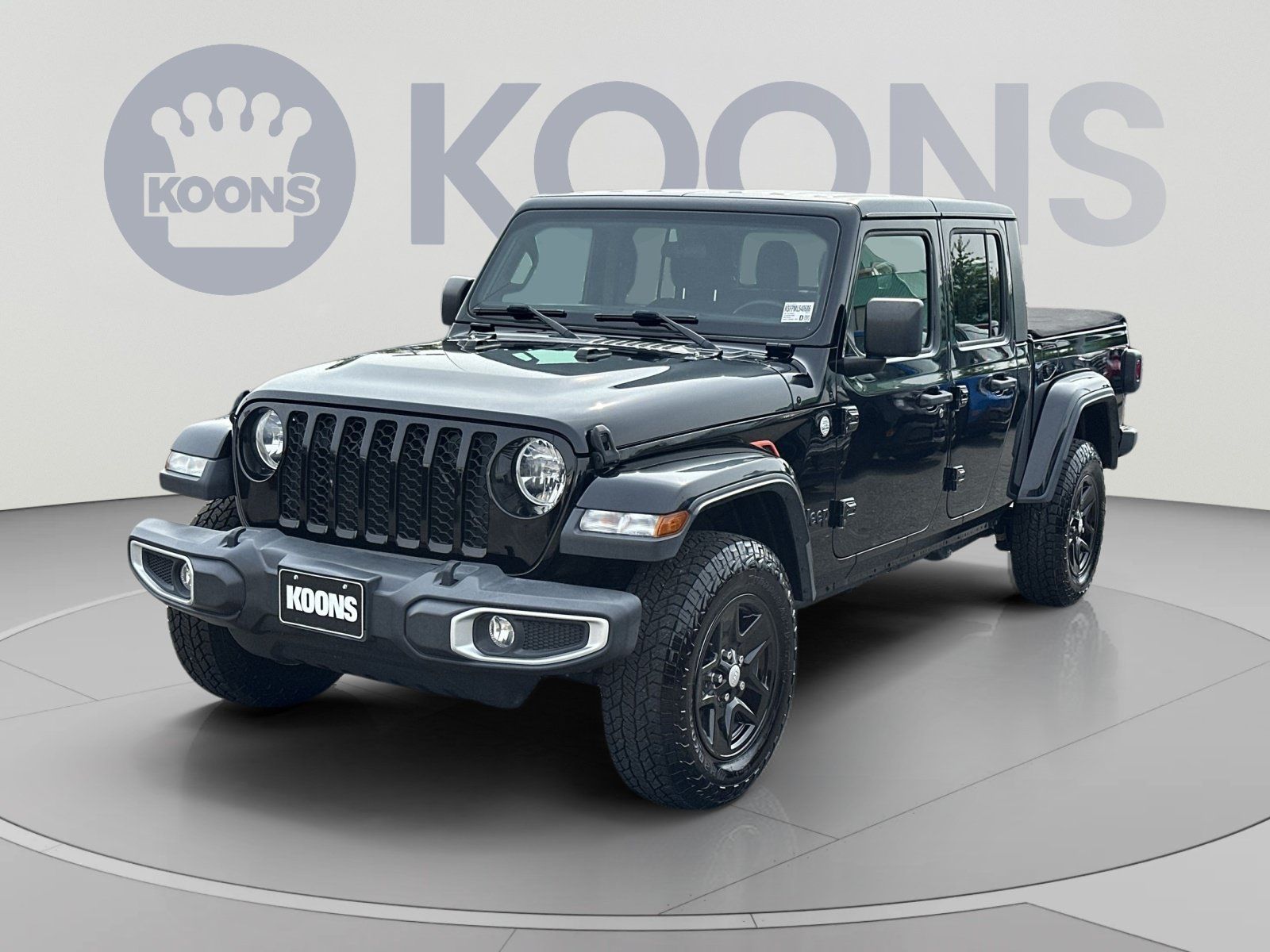 Used 2021 Jeep Gladiator Sport AWD/4WD image 1