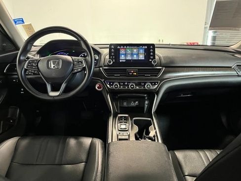 Used 2022 Honda Accord Touring image 18
