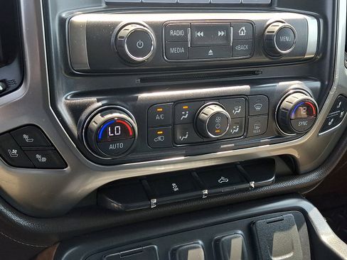 Certified 2017 Chevrolet Silverado 1500 LTZ RWD image 16