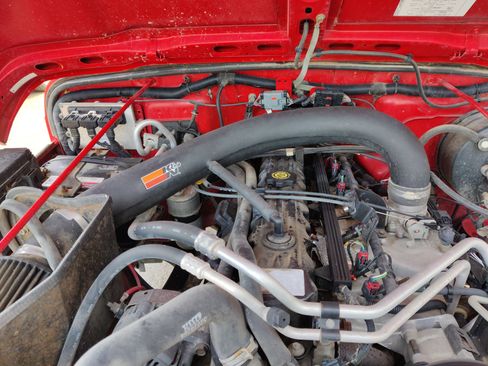 Used 2004 Jeep Wrangler X image 26