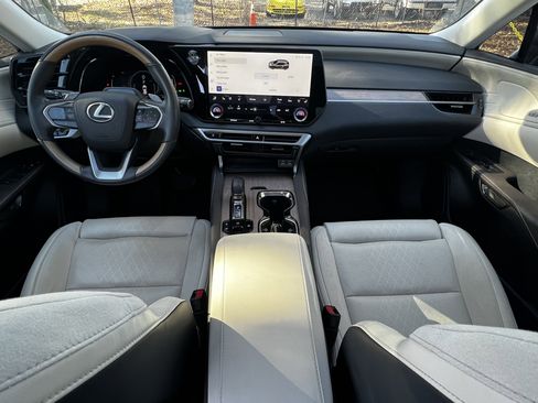 Used 2024 Lexus RX 350 image 34