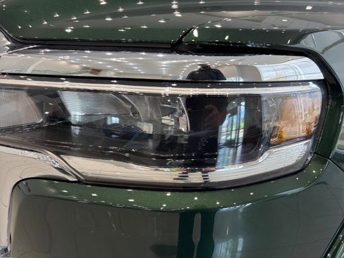 New 2026 RAM 1500 Laramie AWD/4WD image 9