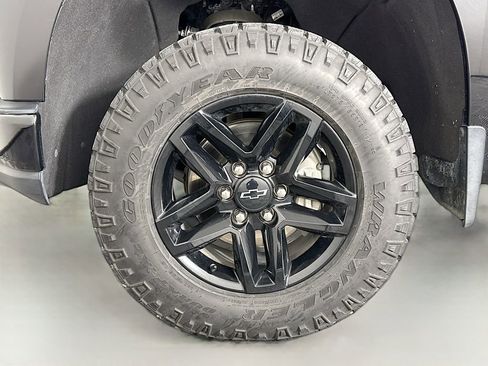 Used 2021 Chevrolet Silverado 1500 LT Trail Boss w/ Convenience Package II image 29