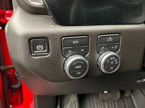 Used 2026 GMC Sierra 1500 Elevation AWD/4WD image 24