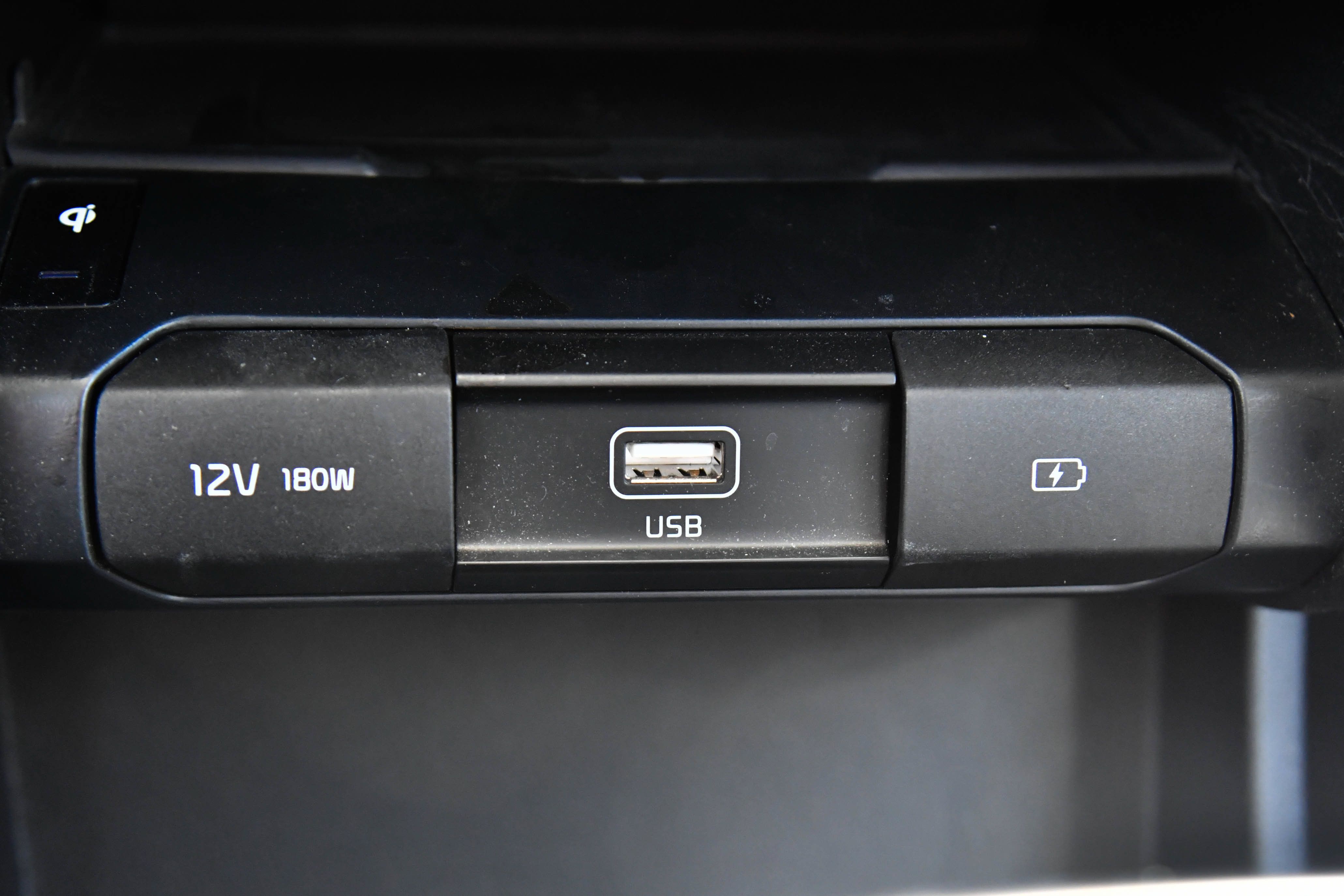 Used 2022 Kia Niro EX FWD image 27