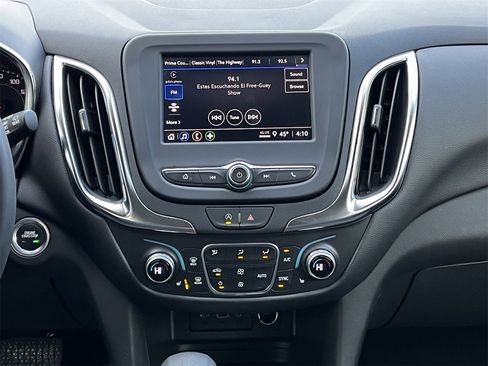 Used 2024 Chevrolet Equinox LT image 15