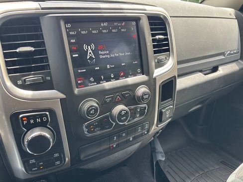 Used 2019 RAM 1500 Big Horn AWD/4WD image 61