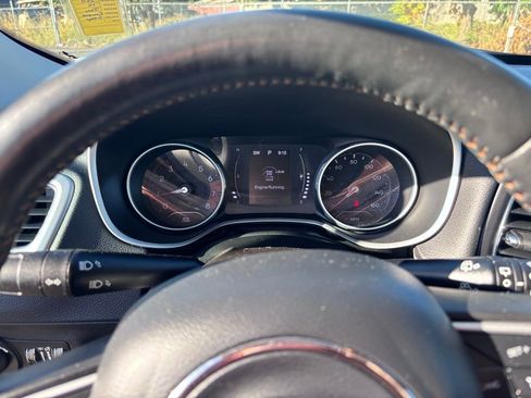 Used 2019 Jeep Compass Latitude w/ Cold Weather Group image 17