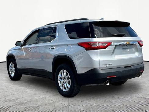 Used 2020 Chevrolet Traverse LT FWD image 4