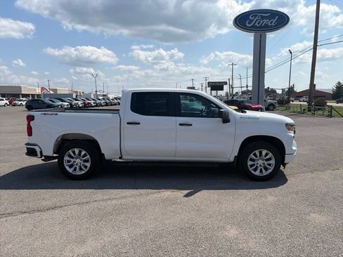 Used 2024 Chevrolet Silverado 1500 Custom AWD/4WD image 7