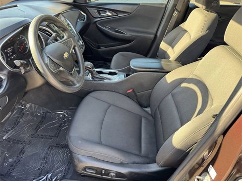 Used 2021 Chevrolet Malibu LT image 10