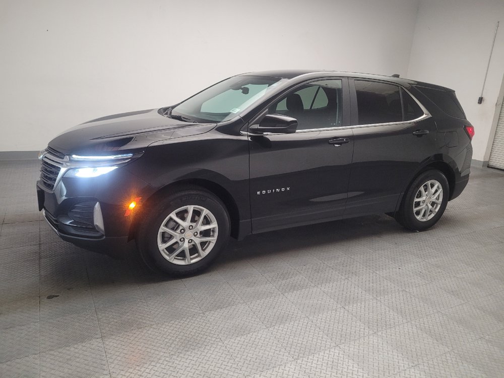 Used 2023 Chevrolet Equinox LT FWD image 2