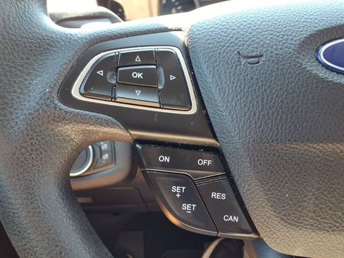 Used 2018 Ford Escape SE FWD image 21