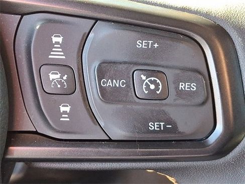 Used 2024 Jeep Gladiator Sport image 22