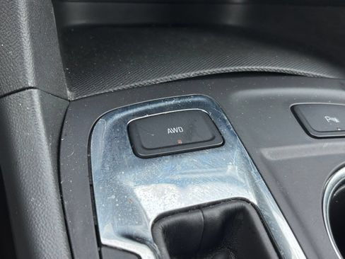 Used 2023 Chevrolet Equinox LT w/ LPO, Floor Liner Package AWD/4WD image 25