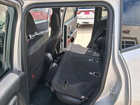 Used 2015 Jeep Renegade Trailhawk AWD/4WD image 14