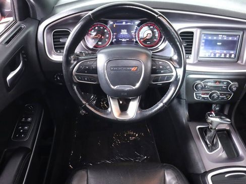 Used 2021 Dodge Charger SXT w/ Leather Interior Group RWD image 29