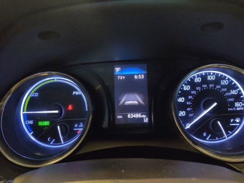 Used 2020 Toyota Camry LE FWD image 23