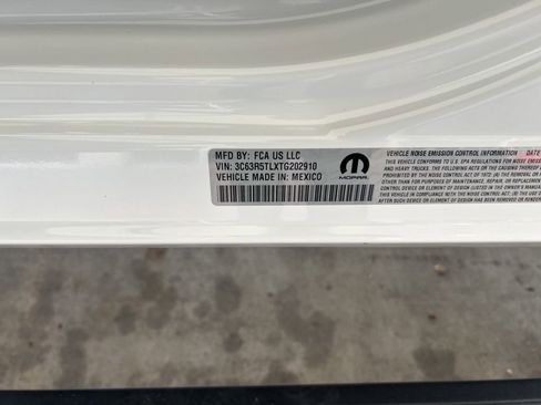 New 2026 RAM 2500 Limited image 48