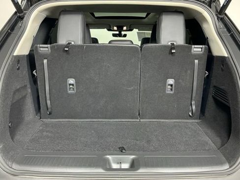 Certified 2025 INFINITI QX60 Luxe FWD image 22