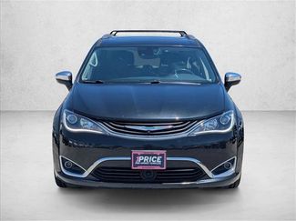 Used 2018 Chrysler Pacifica Limited w/ Advanced Safetytec Group FWD video 2