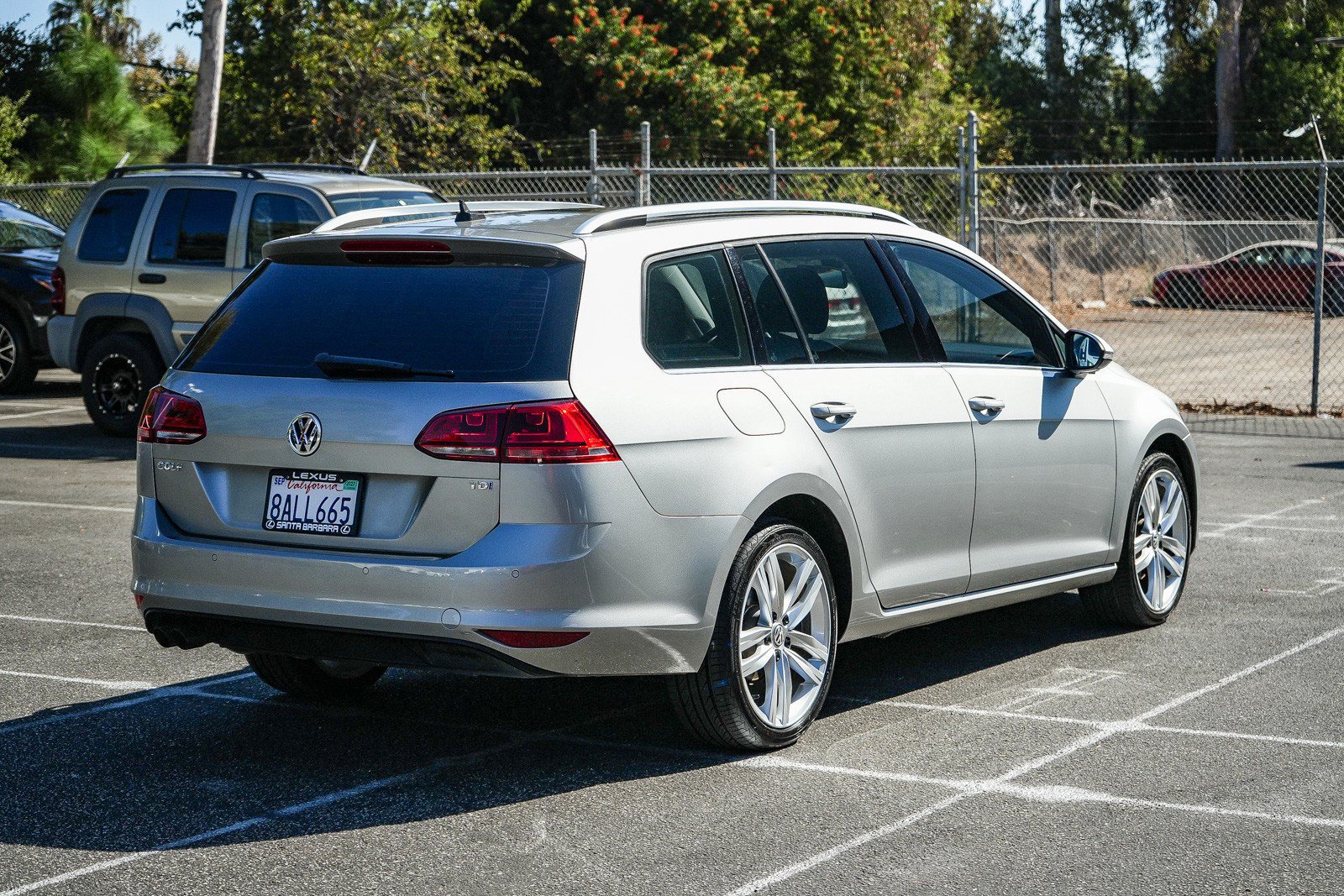 Used 2015 Volkswagen Golf TDI SEL w/ Lighting Package (SEL) FWD image 6