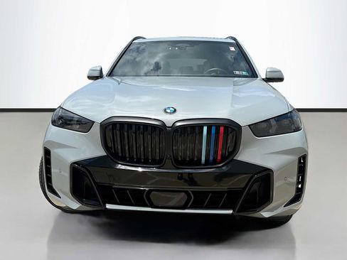 Certified 2024 BMW X5 xDrive40i w/ M Sport Package AWD/4WD image 2