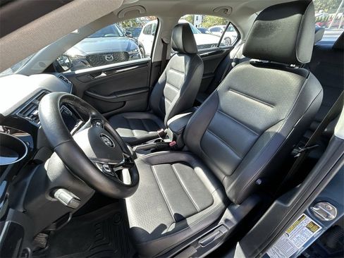 Used 2016 Volkswagen Jetta SEL w/ Lighting Package image 15