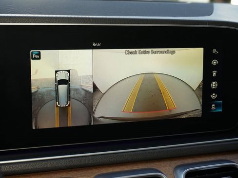 Used 2020 Mercedes-Benz GLS 580 4MATIC image 15