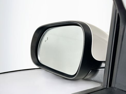 Used 2025 Kia Soul LX w/ LX Technology Package image 16