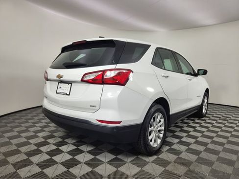 Used 2021 Chevrolet Equinox LS AWD/4WD image 5