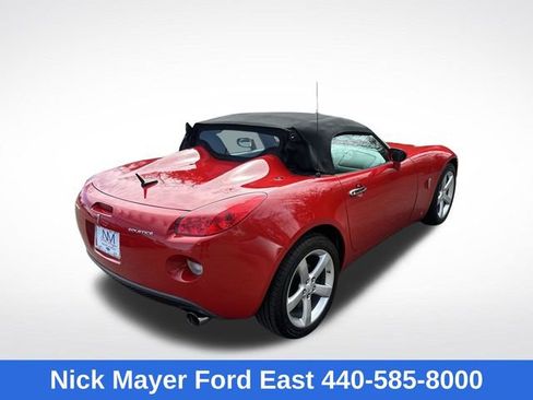 Used 2008 Pontiac Solstice Convertible w/ Convenience Package RWD image 8