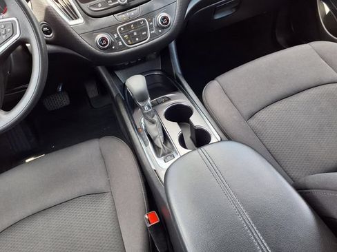 Used 2024 Chevrolet Malibu LT FWD image 11
