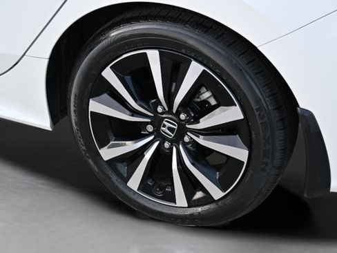 Used 2024 Honda Civic EX image 30