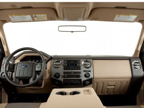 Used 2013 Ford F350 Lariat w/ Chrome Pkg image 4