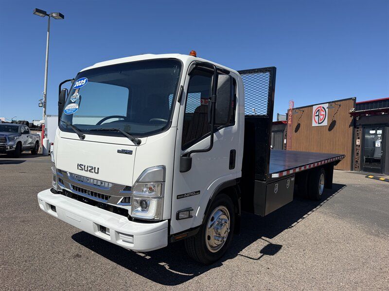 Used 2025 Isuzu NPR RWD image 7