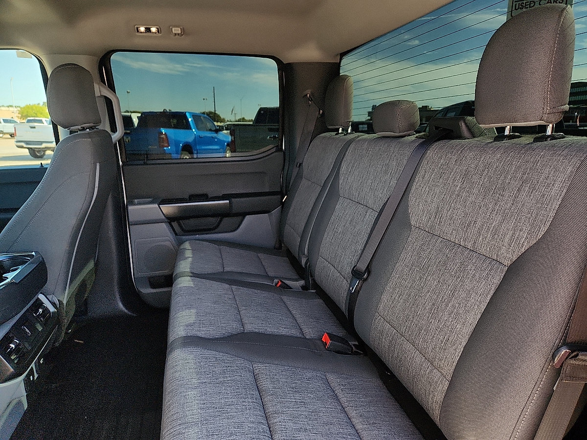 Used 2021 Ford F150 XL w/ Trailer Tow Package RWD image 6