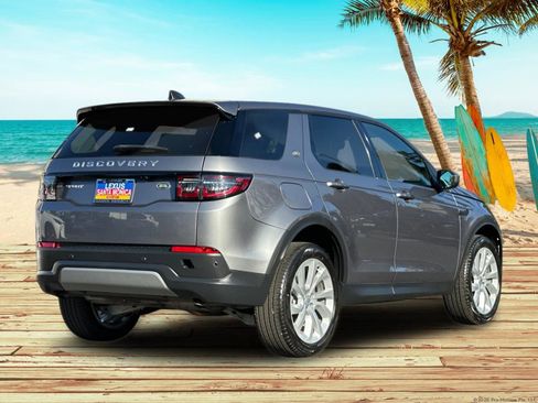 Used 2022 Land Rover Discovery Sport SE AWD/4WD image 6