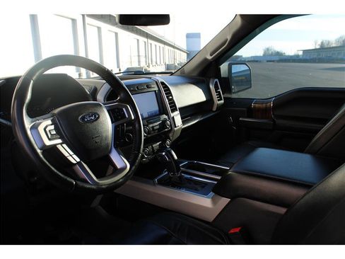 Used 2020 Ford F150 Lariat image 9