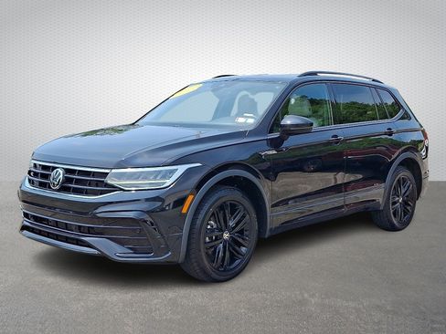 Used 2022 Volkswagen Tiguan SE R-Line AWD/4WD image 3