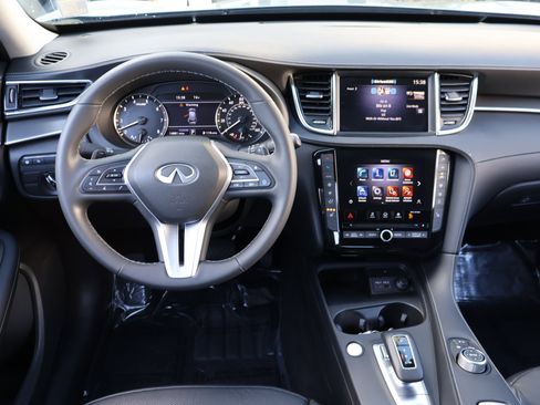 Certified 2023 INFINITI QX50 Luxe image 19