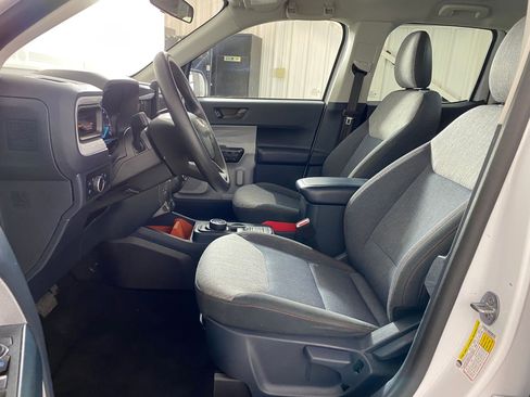 Used 2023 Ford Maverick XLT image 4