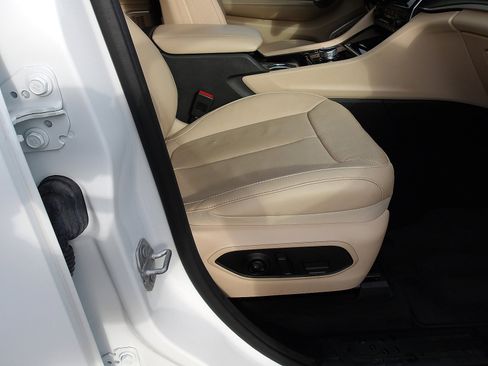 Used 2022 Jeep Grand Cherokee Limited 4xe w/ Luxury Tech Group II image 10