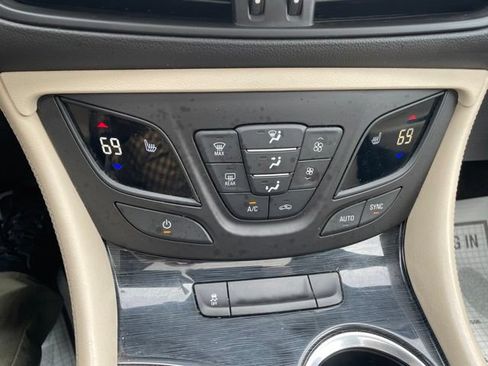 Used 2017 Buick Envision Essence FWD image 26