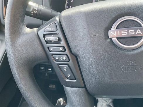 Used 2023 Nissan Frontier SV w/ Midnight Edition Package image 33